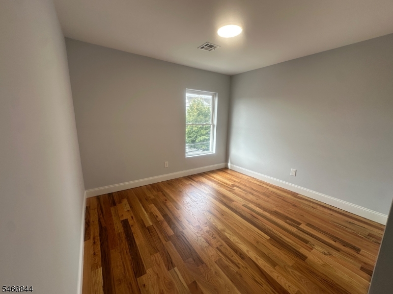 479 N 6th Street Newark NJ 07107