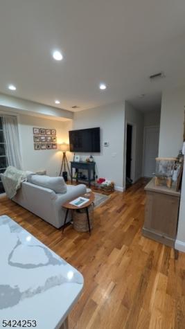 104 Broughton Avenue Bloomfield NJ 07003