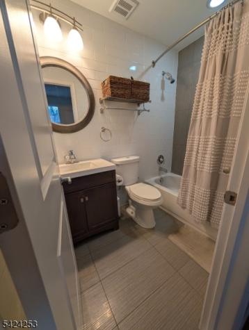 104 Broughton Avenue Bloomfield NJ 07003