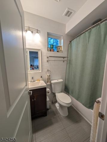 104 Broughton Avenue Bloomfield NJ 07003