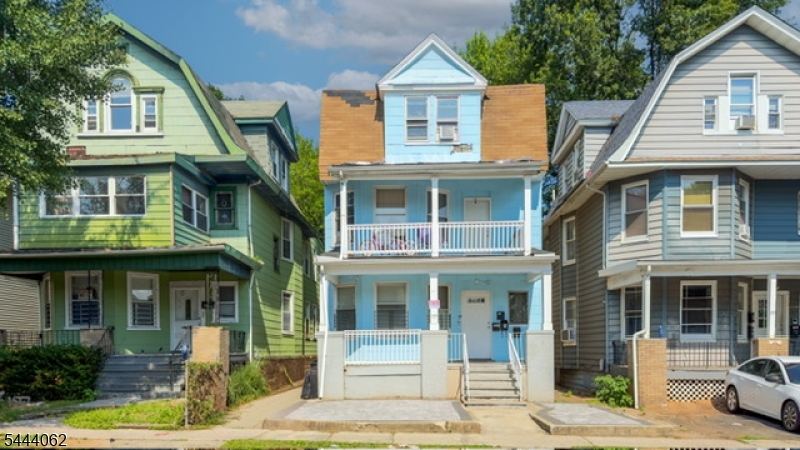 197 Hollywood Avenue East Orange NJ 07018