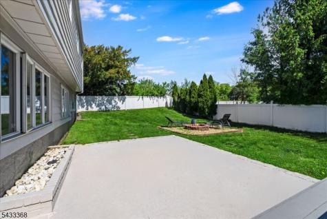 32 Brantwood Place Clifton NJ 07013