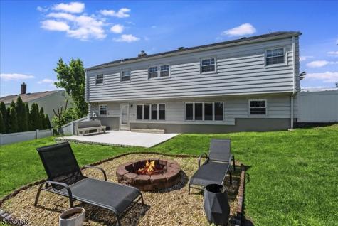 32 Brantwood Place Clifton NJ 07013