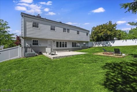 32 Brantwood Place Clifton NJ 07013