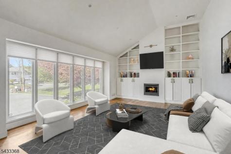 32 Brantwood Place Clifton NJ 07013