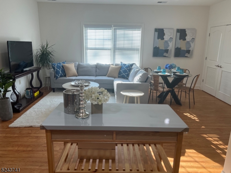 549 Park Avenue Scotch Plains NJ 07076