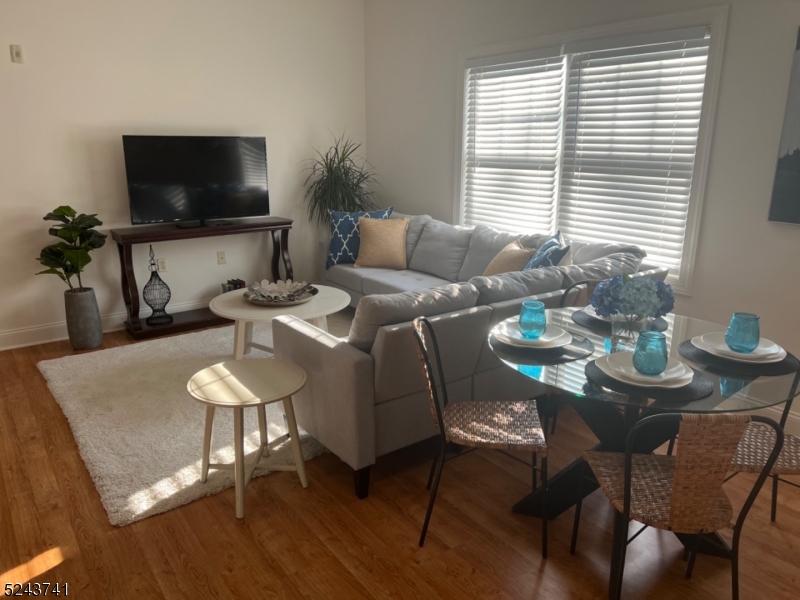 549 Park Avenue Scotch Plains NJ 07076