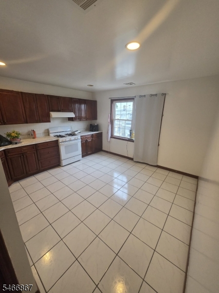 1006 E 25th Street Paterson NJ 07513
