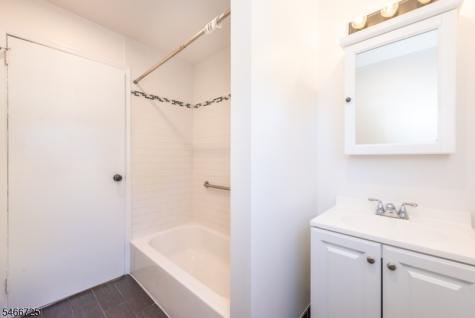 160 Bloomfield Avenue Verona NJ 07044