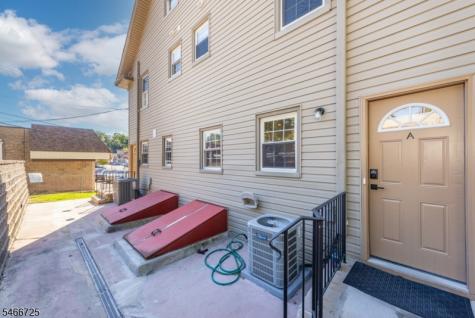 160 Bloomfield Avenue Verona NJ 07044