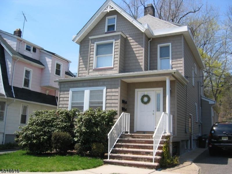 19 Mountainview Place Montclair NJ 07042