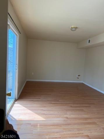 41 3RD Street Newark NJ 07107