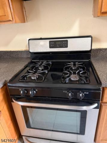 41 3RD Street Newark NJ 07107