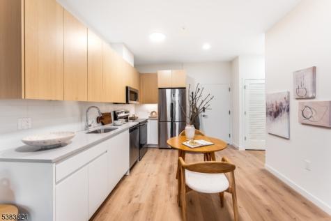 431 Drive Mlk Jr Boulevard East Orange NJ 07018