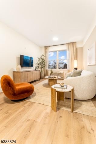 431 Drive Mlk Jr Boulevard East Orange NJ 07018