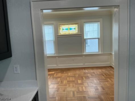 176 Weequahic Avenue Newark NJ 07112