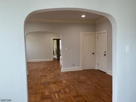 176 Weequahic Avenue Newark NJ 07112