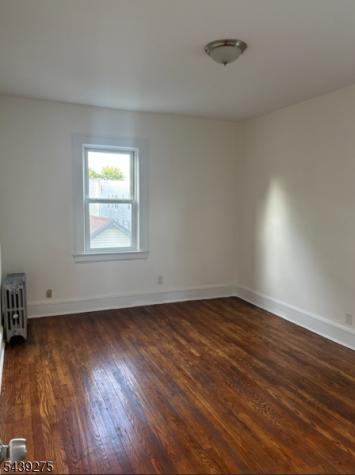27 Cleveland Avenue Newark NJ 07106