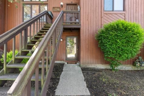 5 Pevero Drive Vernon NJ 07462