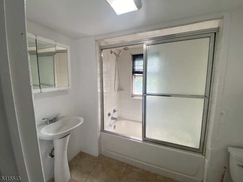61 Highland Street Paterson NJ 07524