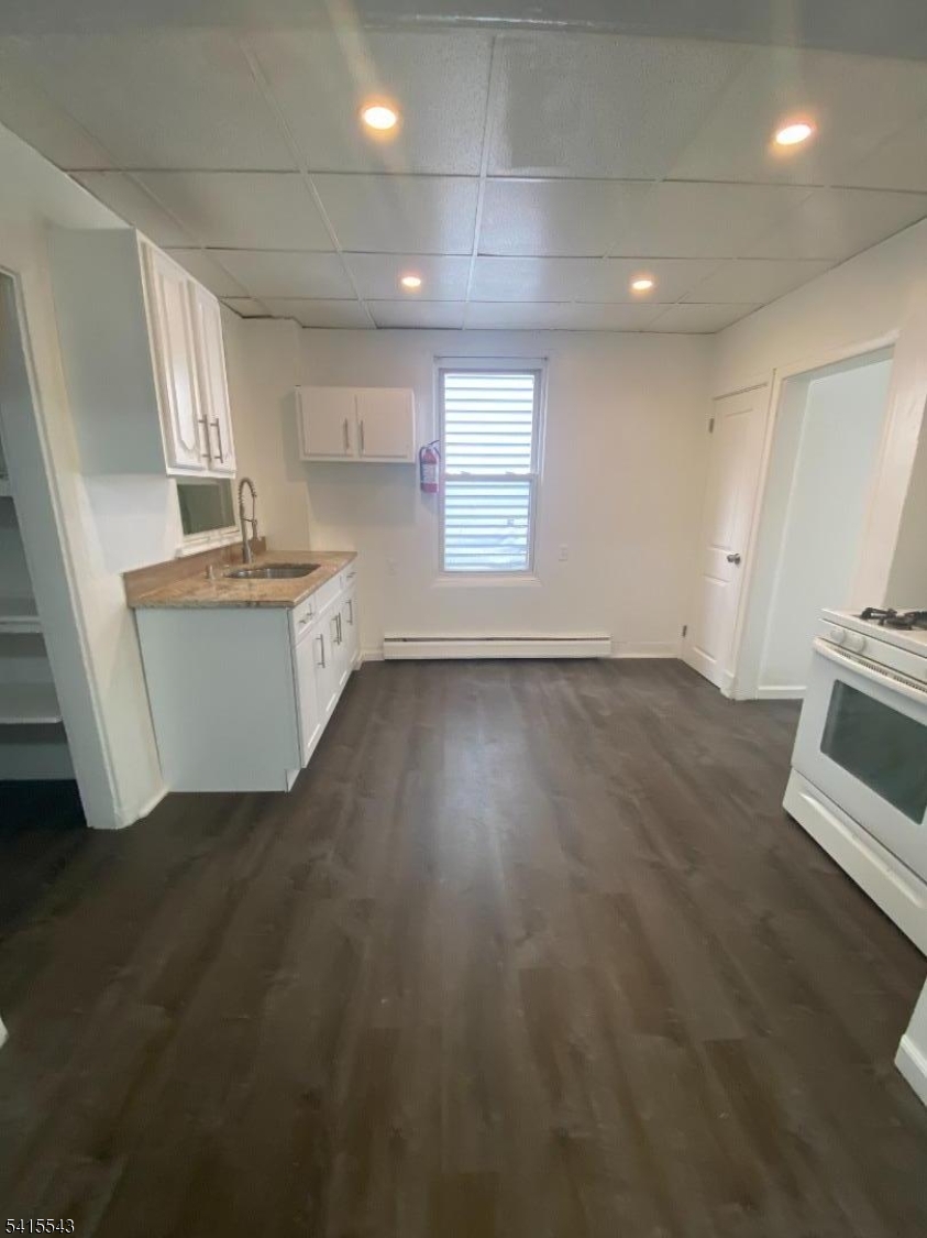 61 Highland Street Paterson NJ 07524