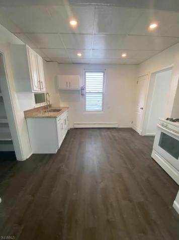 61 Highland Street Paterson NJ 07524