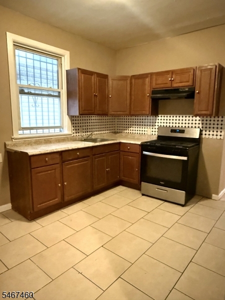 325 S 19th Street Newark NJ 07103