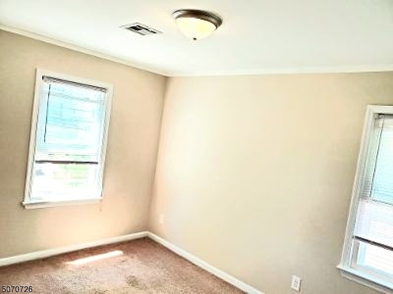 509 Jauncey Avenue Lyndhurst NJ 07071