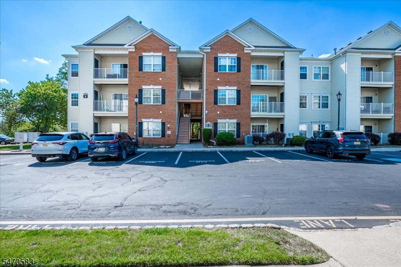 913 Del Negro Court South Plainfield NJ 07080