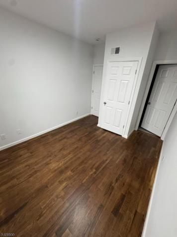 196 Malvern Street Newark NJ 07105