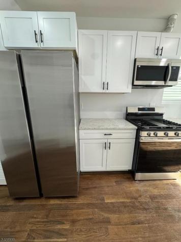 196 Malvern Street Newark NJ 07105