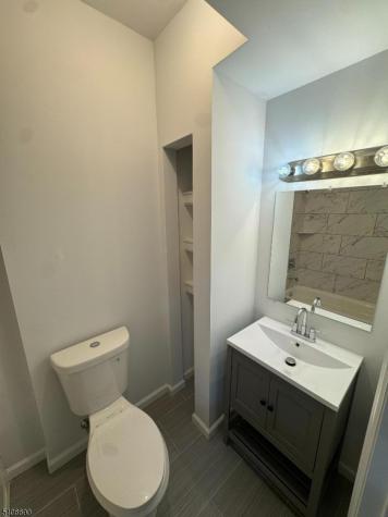 196 Malvern Street Newark NJ 07105
