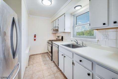 14 Wedgewood Drive Verona NJ 07044