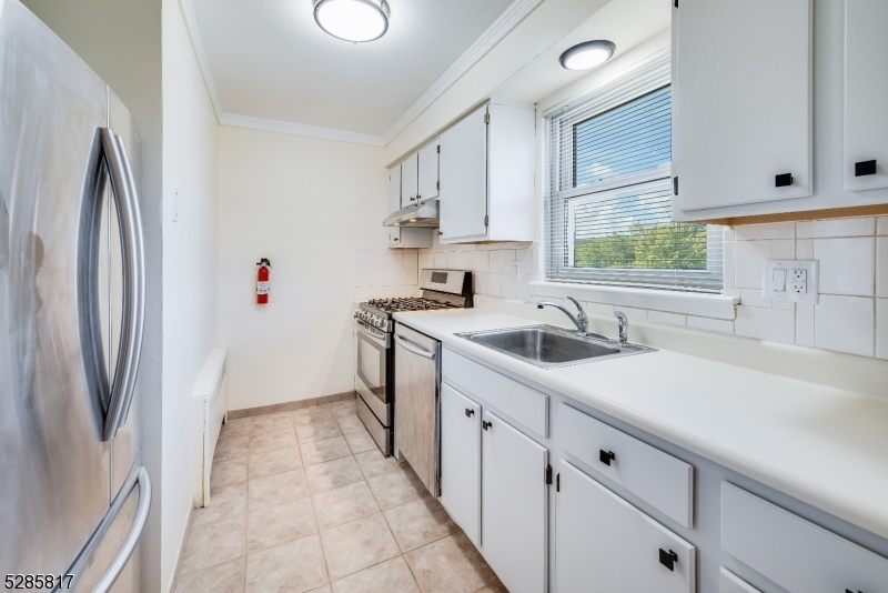 14 Wedgewood Drive Verona NJ 07044