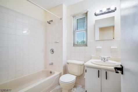 14 Wedgewood Drive Verona NJ 07044