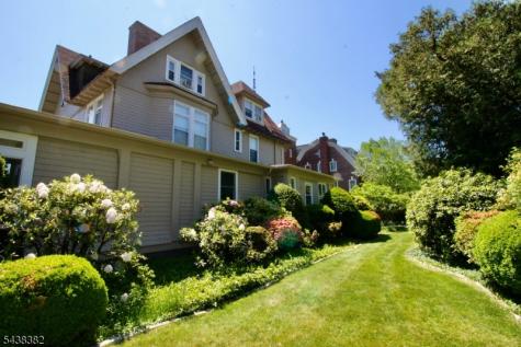 39 N Mountain Avenue Montclair NJ 07042