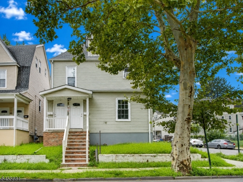 37 William Street East Orange NJ 07017