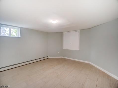 37 William Street East Orange NJ 07017
