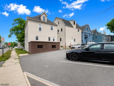 37 William Street East Orange NJ 07017
