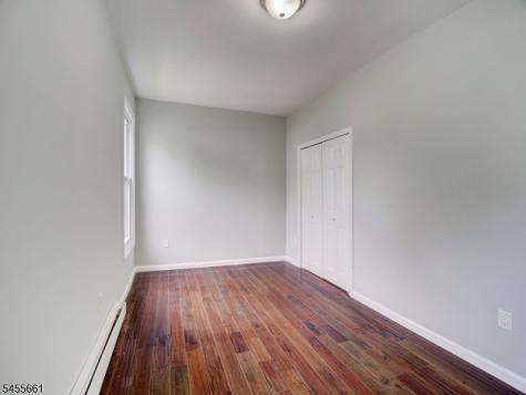 37 William Street East Orange NJ 07017