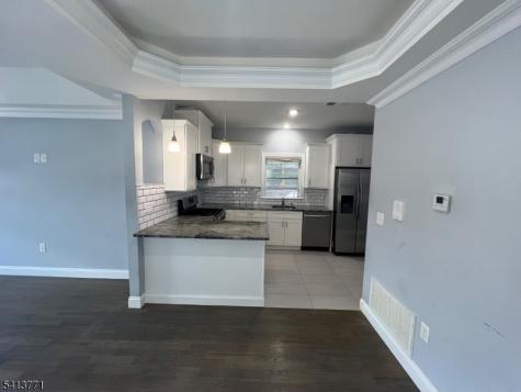 454 3RD Avenue Elizabeth NJ 07206