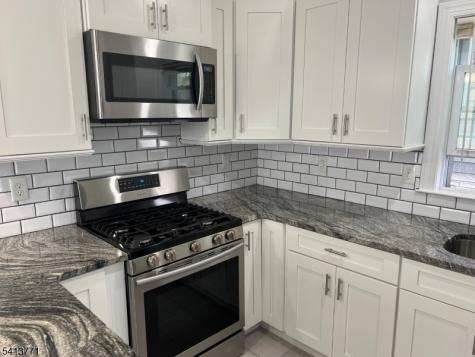 454 3RD Avenue Elizabeth NJ 07206