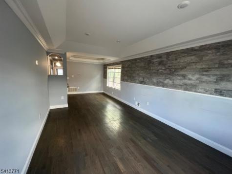 454 3RD Avenue Elizabeth NJ 07206
