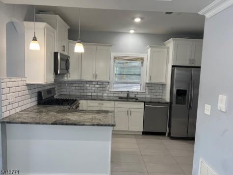 454 3RD Avenue Elizabeth NJ 07206