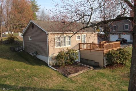 31 Ringwood Lane West Milford NJ 07421