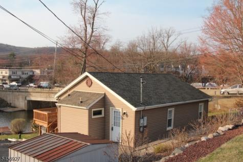 31 Ringwood Lane West Milford NJ 07421