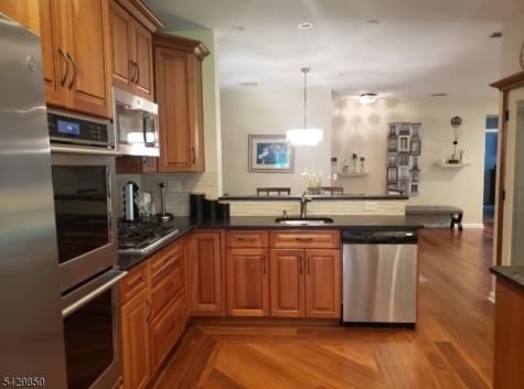 8 Quarry Drive Woodland Park NJ 07424