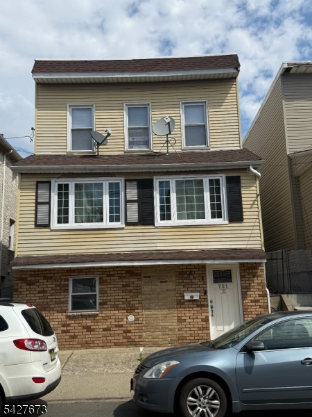 721 Mcgillvray Place Linden NJ 07036