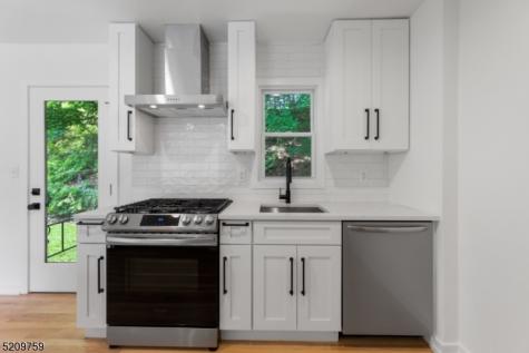 54 Park Terrace Caldwell Boro NJ 07006