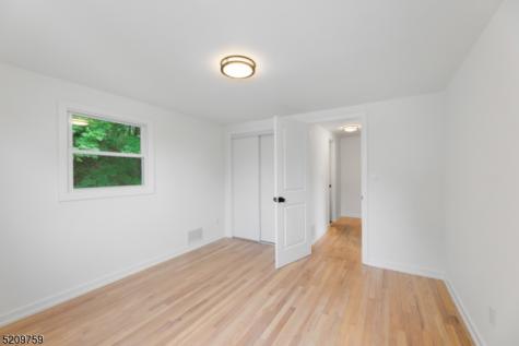 54 Park Terrace Caldwell Boro NJ 07006